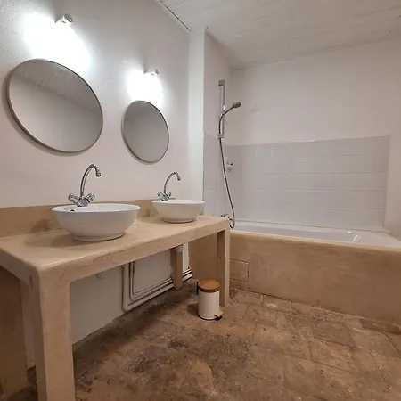 Patio De La Vigne לינה וארוחת בוקר 3*